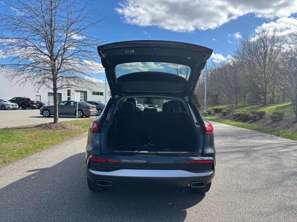 Certified 2025 Audi Q5 Premium Plus w/ Premium Plus image 14