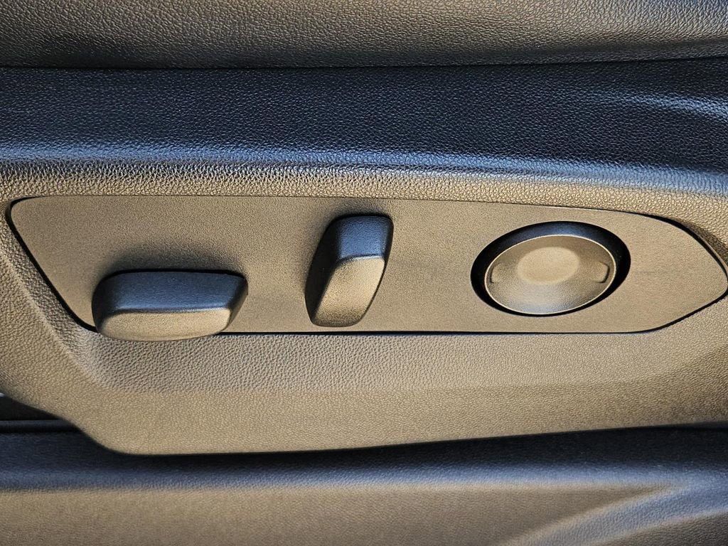 Used 2023 Chevrolet Tahoe Premier image 33