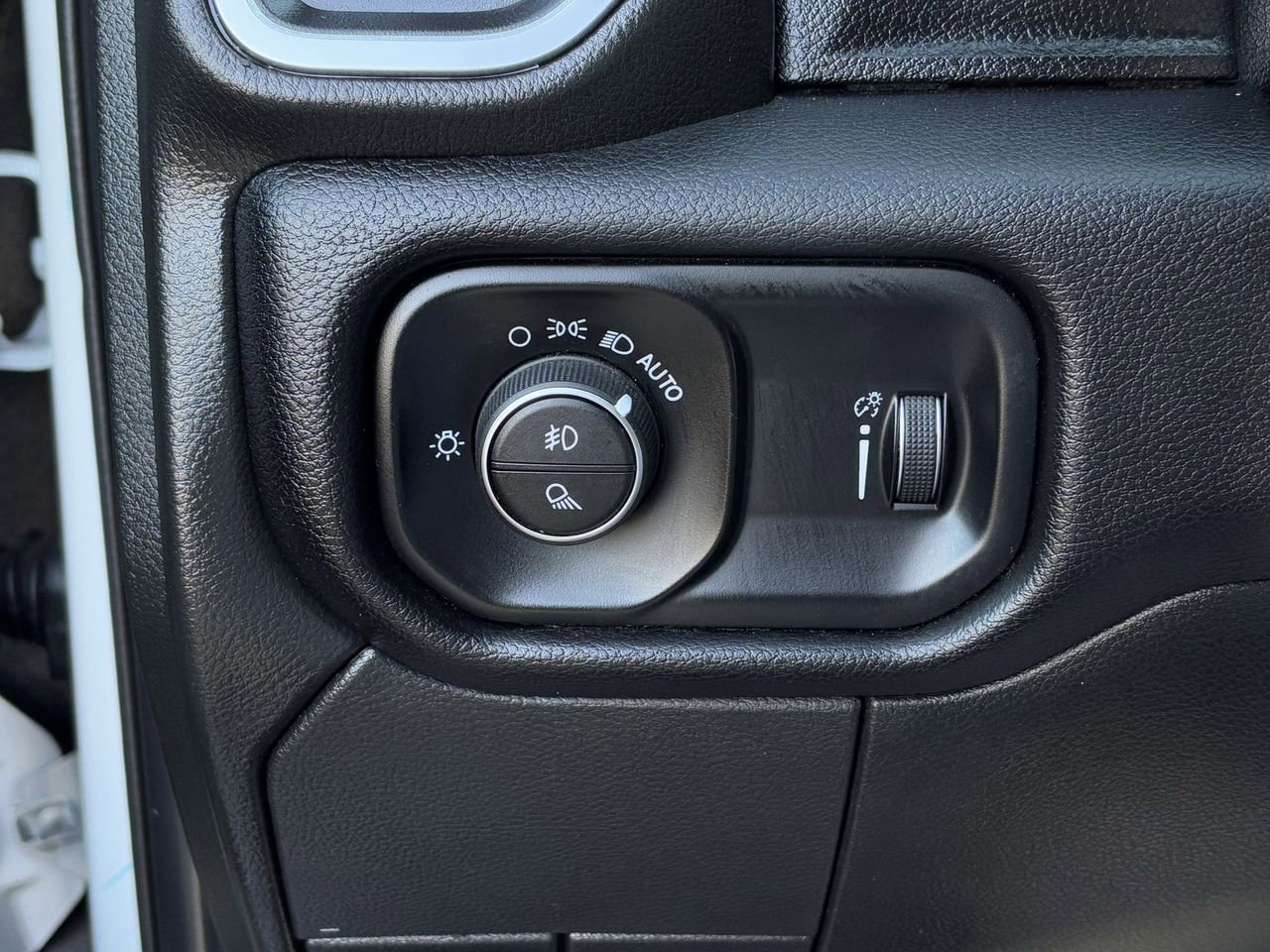 Used 2024 RAM 2500 Big Horn image 23