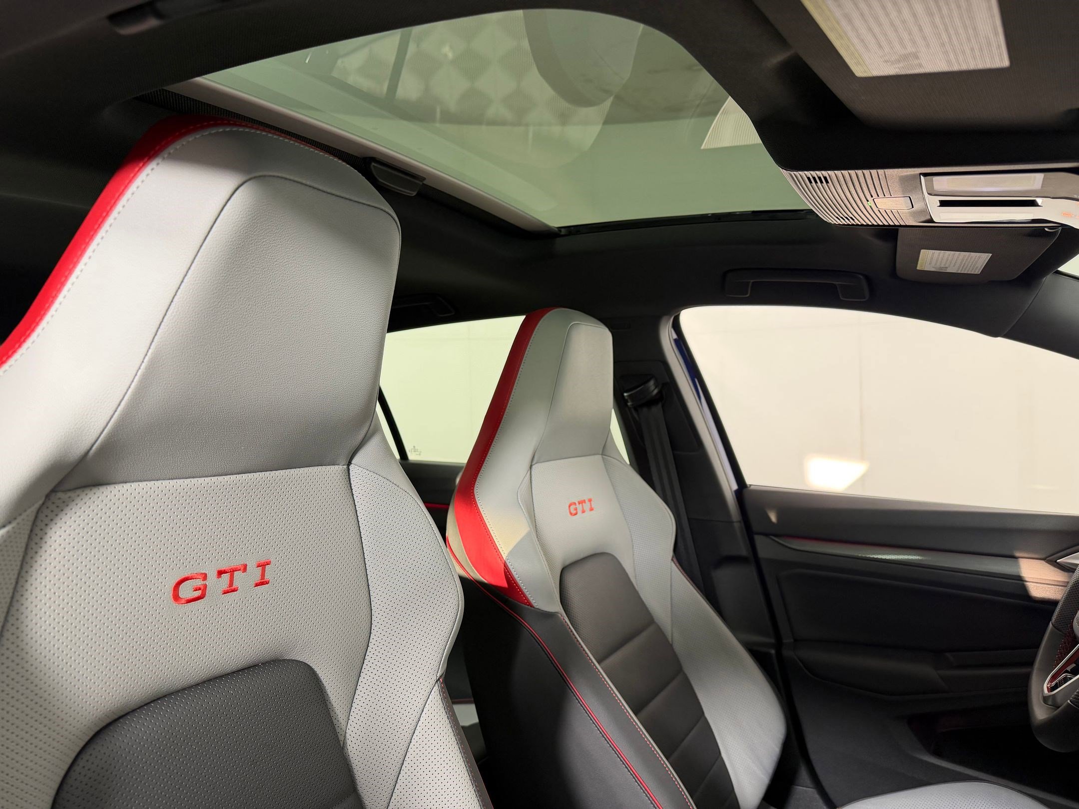 Used 2024 Volkswagen GTI Autobahn image 14