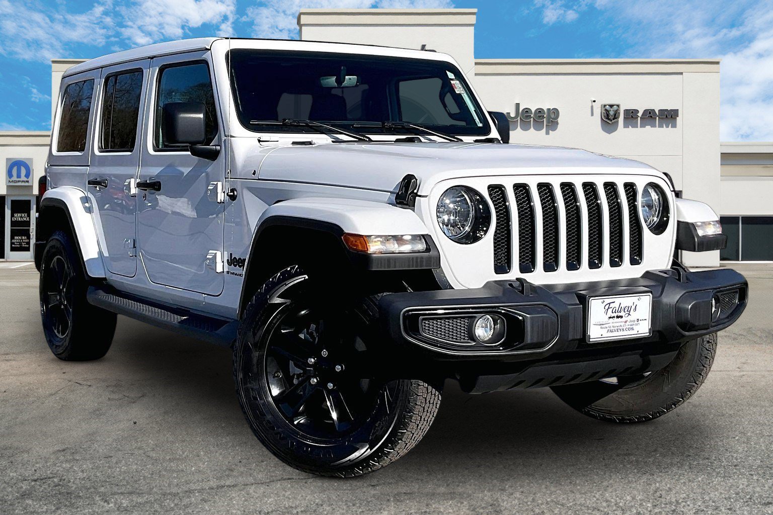 Certified 2023 Jeep Wrangler Unlimited Sahara image 11