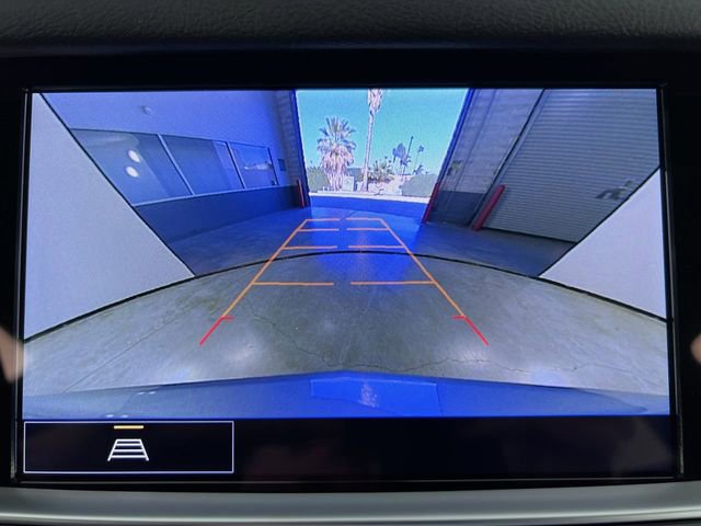 Used 2025 Cadillac XT6 Luxury image 15