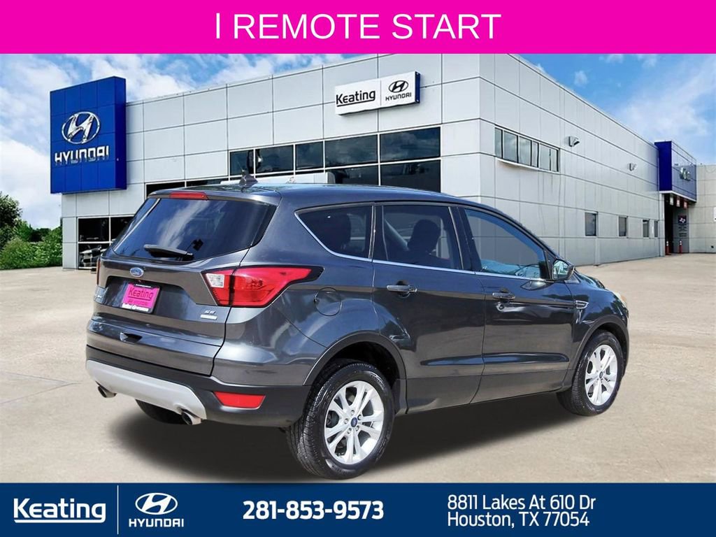 Used 2019 Ford Escape SE image 5