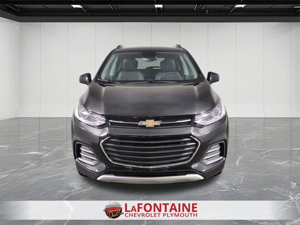Certified 2022 Chevrolet Trax LT w/ LT Convenience Package image 3