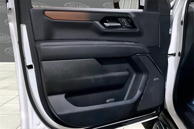 Certified 2025 GMC Yukon Denali image 11