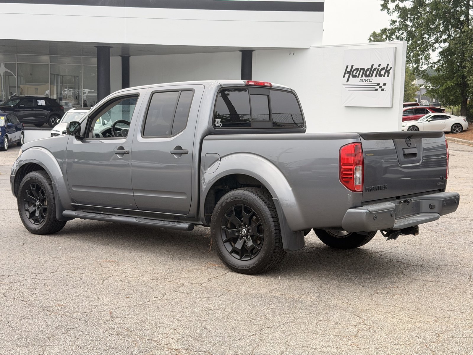 Used 2020 Nissan Frontier SV w/ Midnight Edition Floor Mats RWD image 10