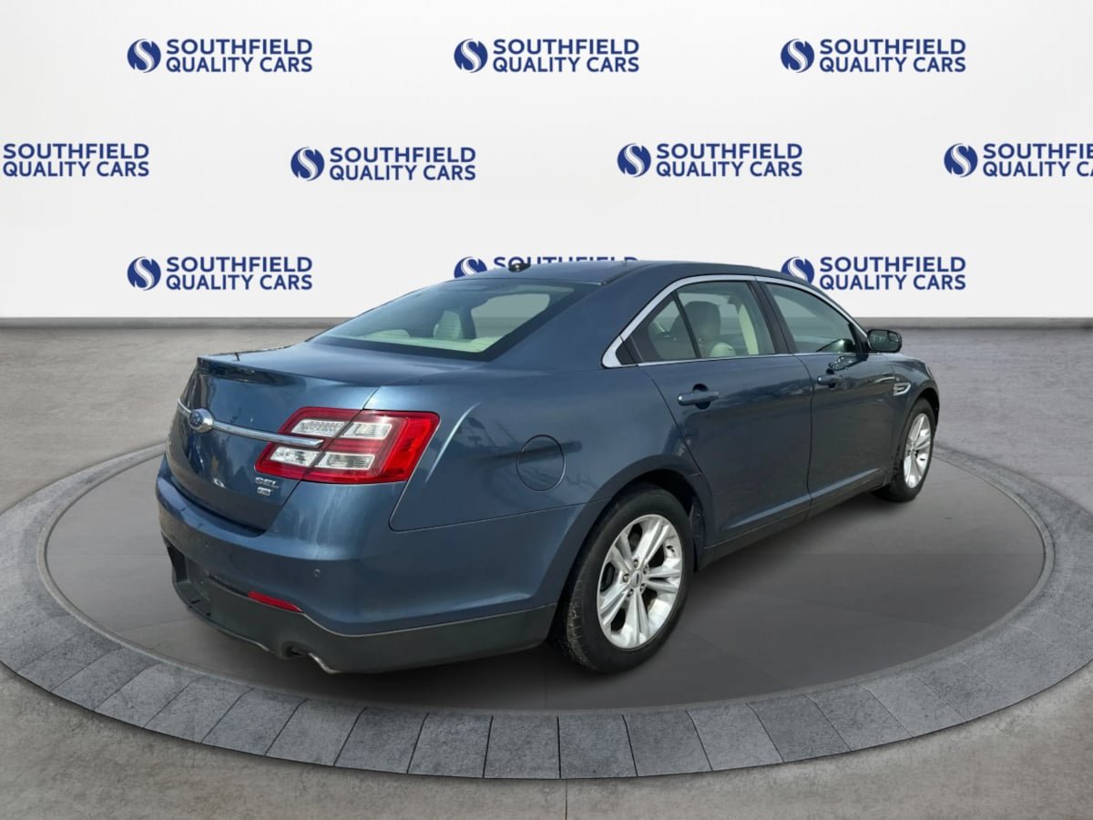 Used 2019 Ford Taurus SEL AWD/4WD image 7