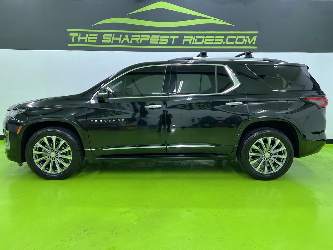 Used 2023 Chevrolet Traverse Premier w/ LPO, 'HIT The Road' Package FWD image 6