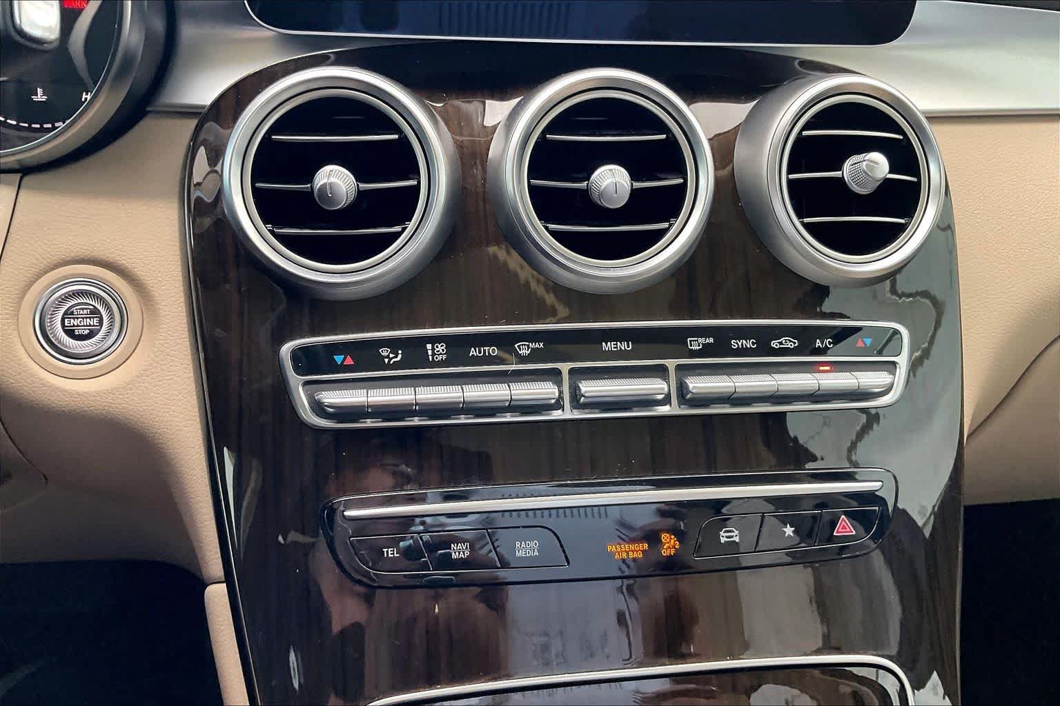 Used 2020 Mercedes-Benz GLC 300 image 31