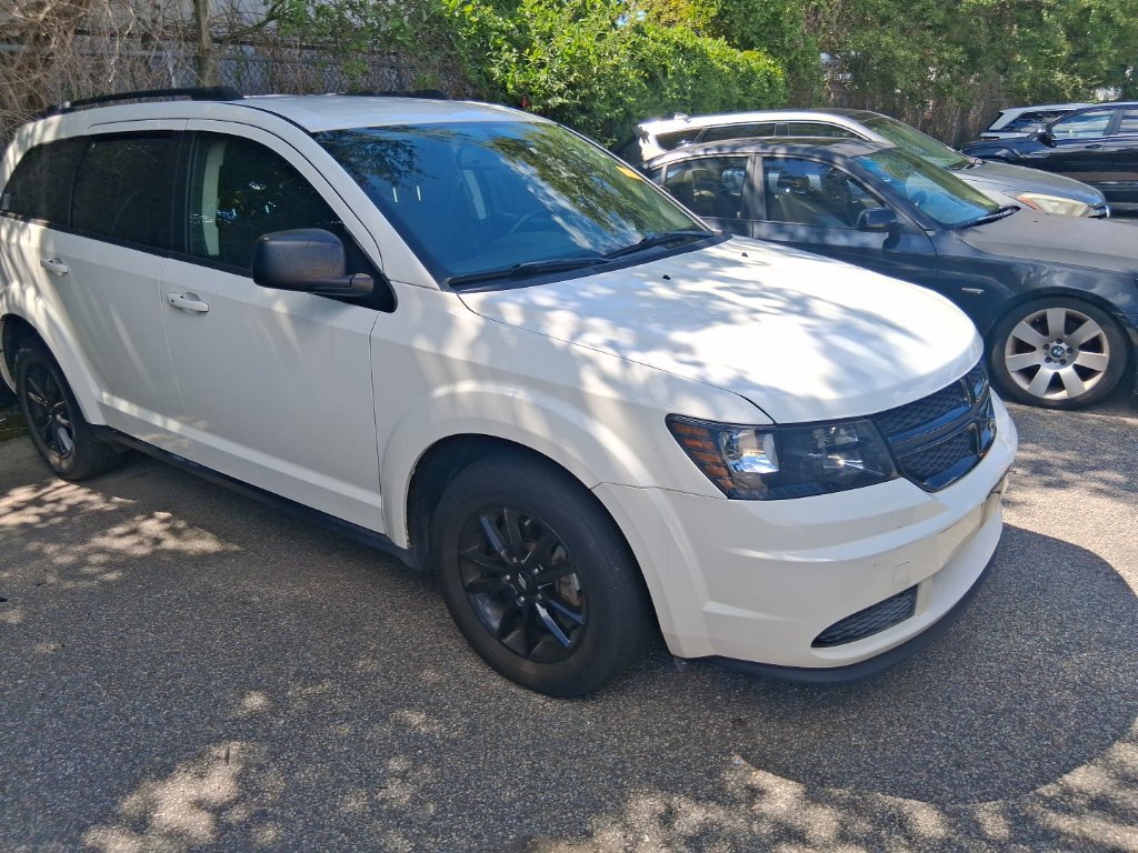 Used 2020 Dodge Journey SE w/ SE Popular Equipment Group FWD image 3