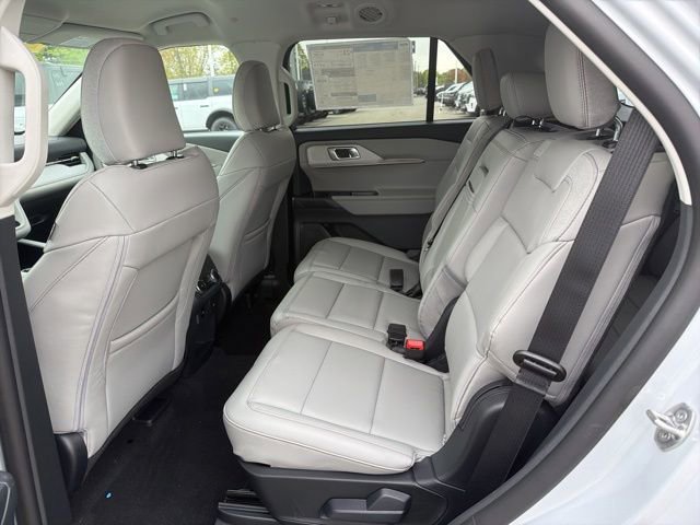 New 2026 Ford Explorer Active AWD/4WD image 8