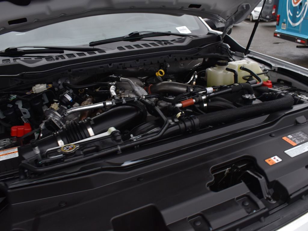 Used 2024 Ford F350 Platinum w/ FX4 Off-Road Package image 47