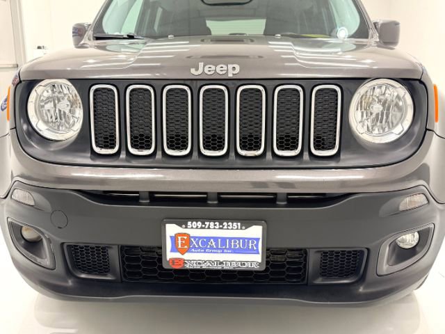 Used 2017 Jeep Renegade Latitude image 18