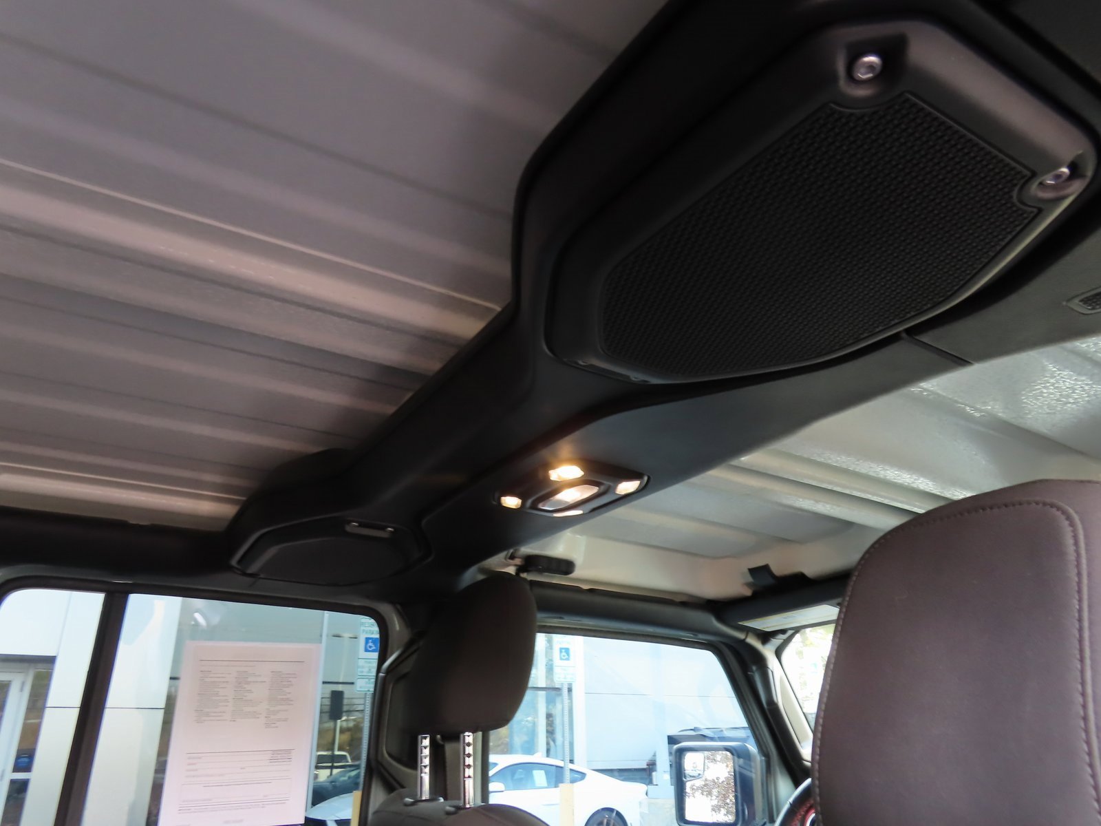 Used 2023 Jeep Wrangler Rubicon w/ Cold Weather Group image 37