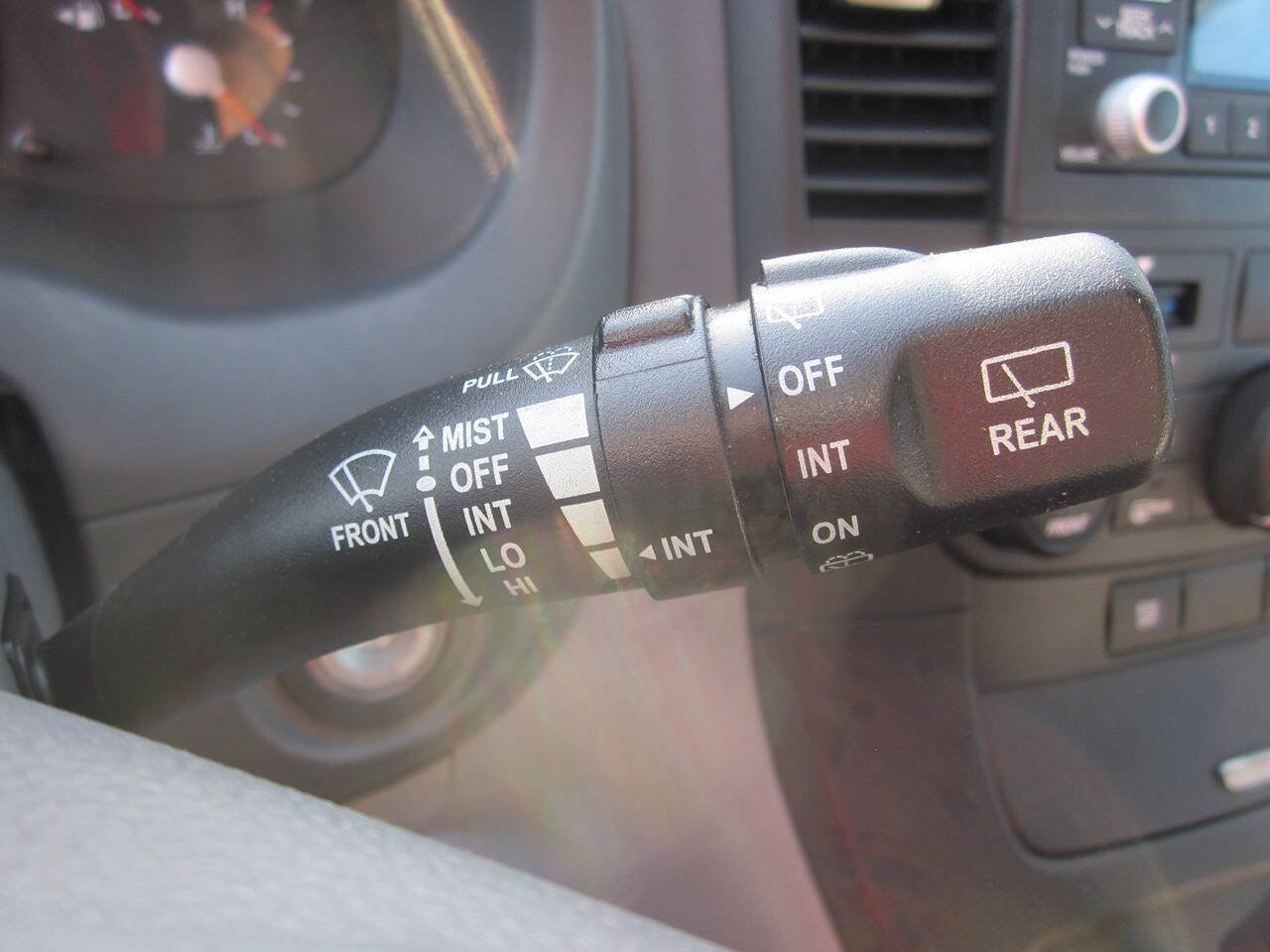 Used 2012 Kia Sedona LX w/ PWR Pkg FWD image 24