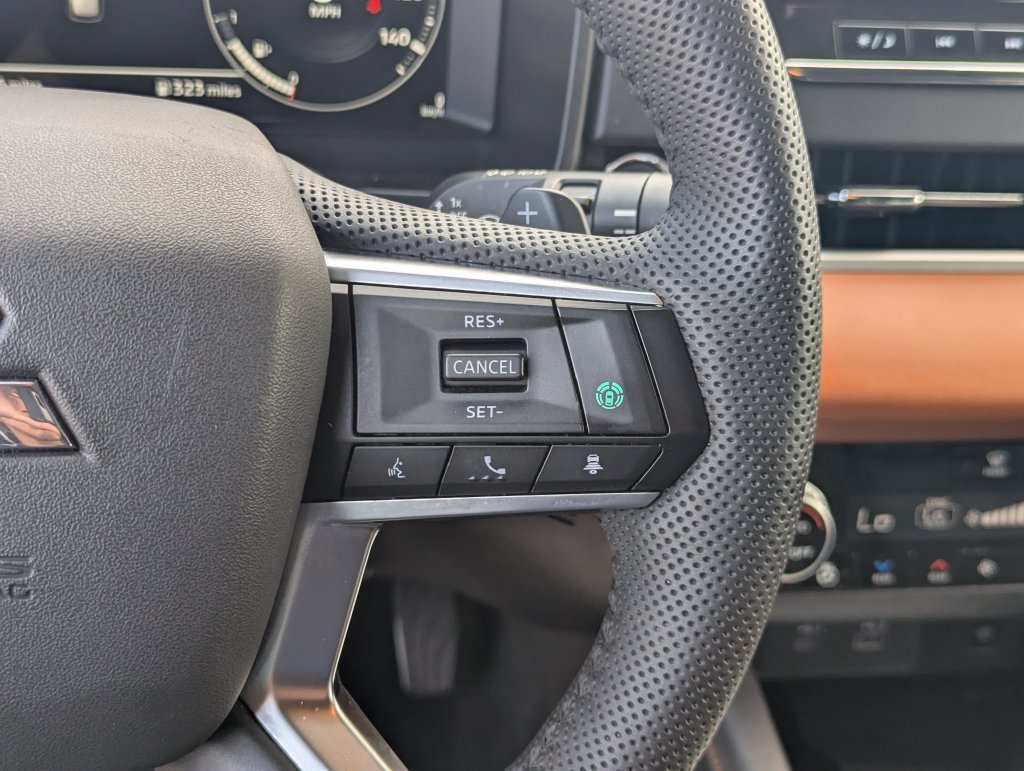 Used 2023 Mitsubishi Outlander SEL FWD image 22