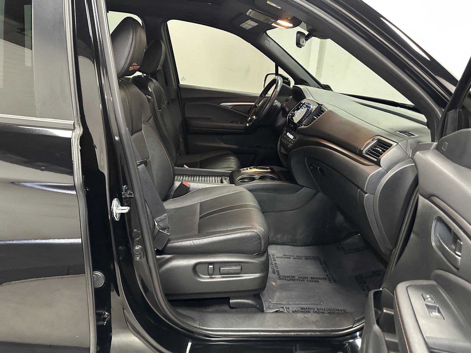 Certified 2023 Honda Passport TrailSport image 39