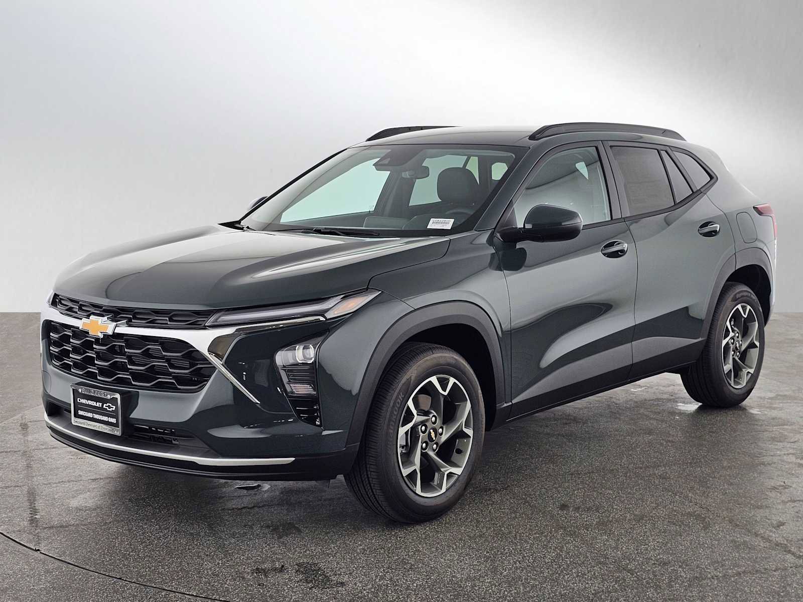 New 2026 Chevrolet Trax LT w/ Driver Confidence Package FWD image 7