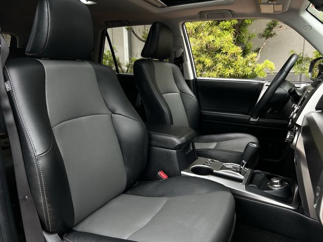 Used 2021 Toyota 4Runner SR5 Premium w/ Moonroof Package AWD/4WD image 33