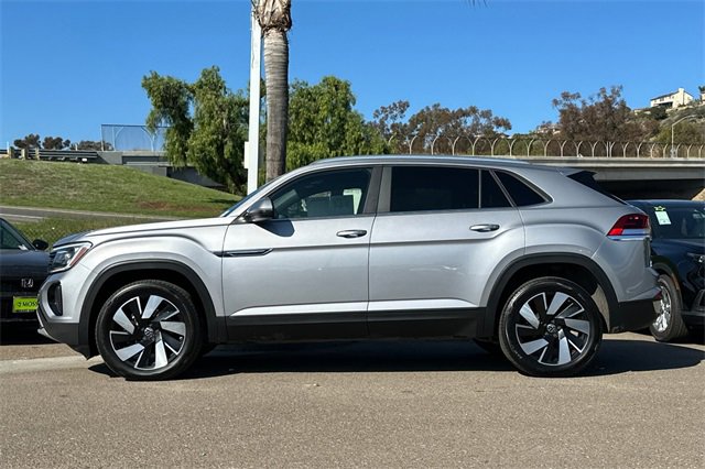 Used 2024 Volkswagen Atlas Cross Sport SE image 9