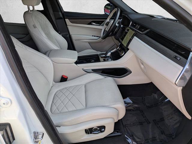 Used 2023 Jaguar F-PACE S AWD/4WD image 20