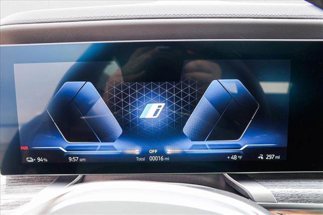 New 2025 BMW i7 eDrive50 w/ Premium Package image 14