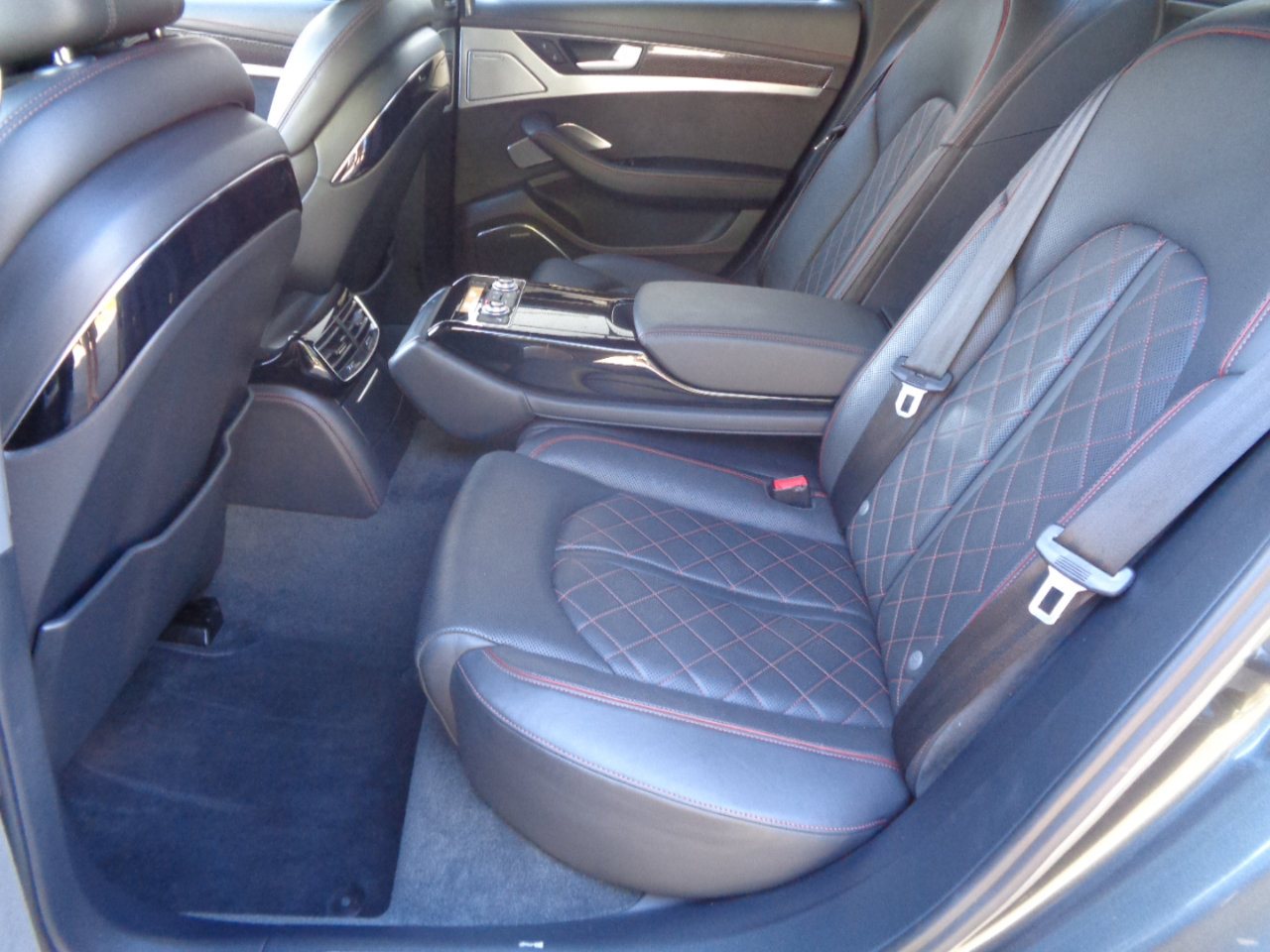 Used 2017 Audi S8 Plus w/ Dynamic Package image 23