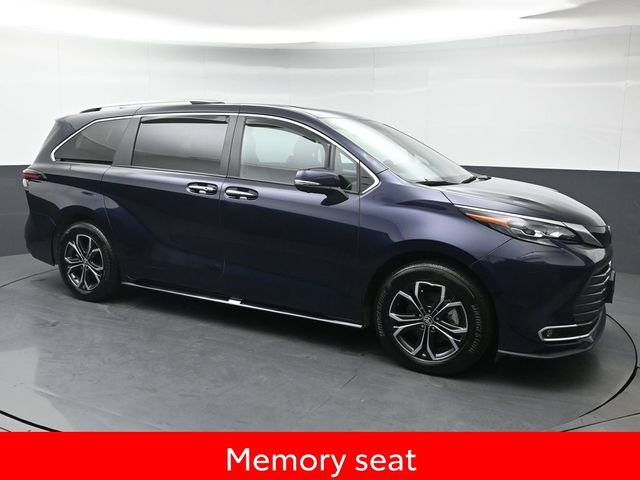 Certified 2025 Toyota Sienna Platinum AWD/4WD image 9