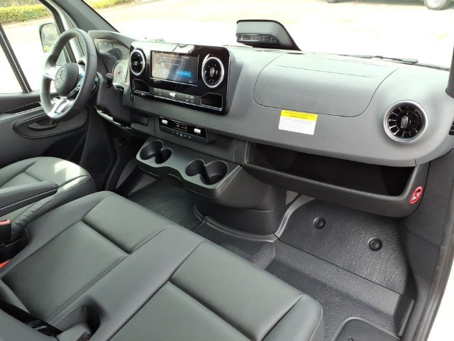 New 2026 Mercedes-Benz Sprinter 2500 image 17