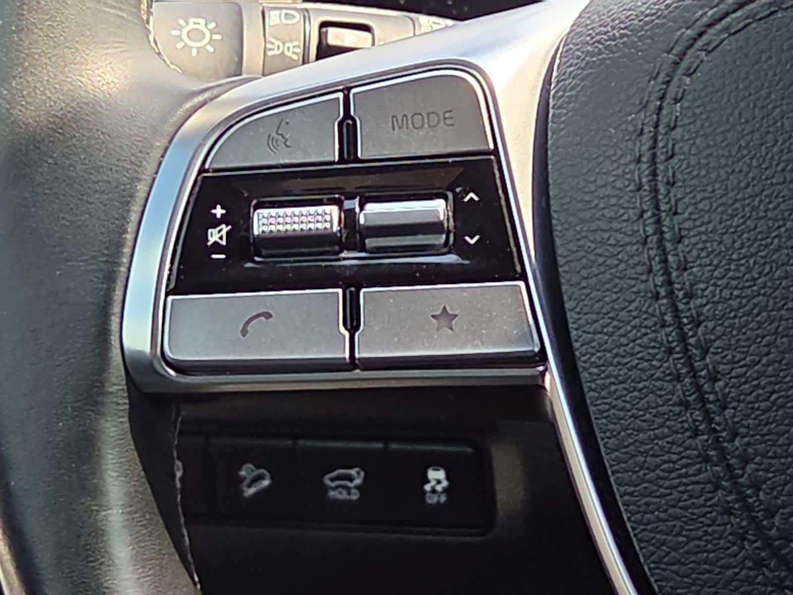 Certified 2025 Kia Telluride SX Prestige X-Line AWD/4WD image 24