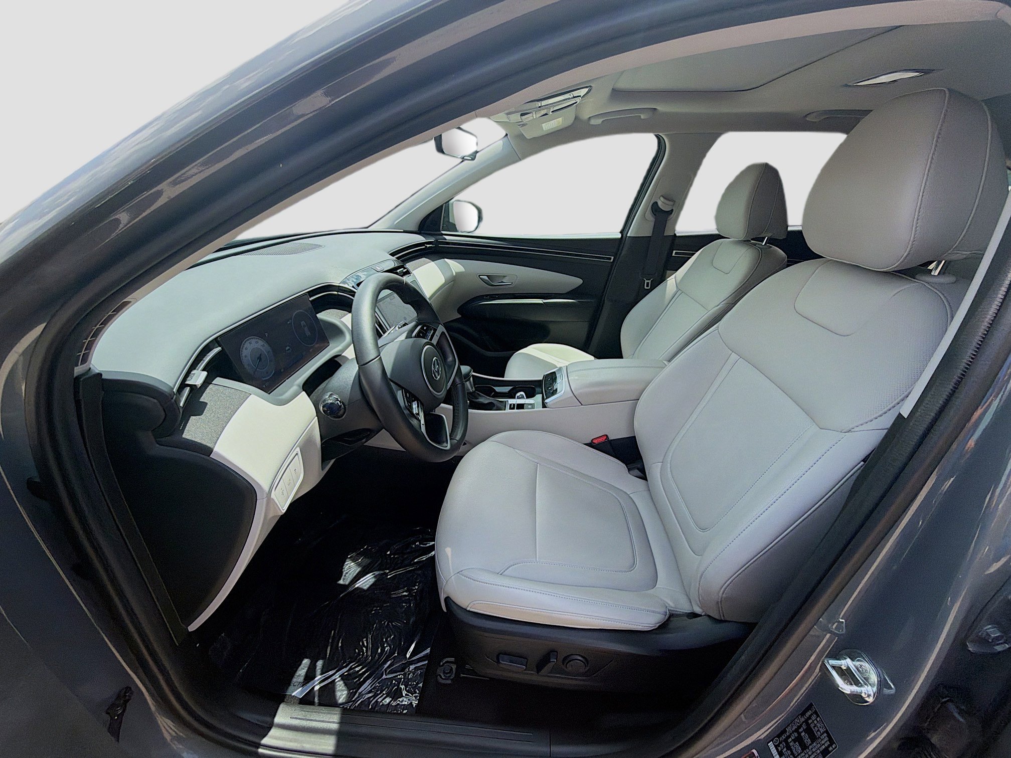 Certified 2024 Hyundai Tucson SEL w/ Convenience Package FWD image 16