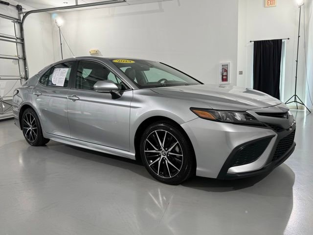 Used 2023 Toyota Camry SE