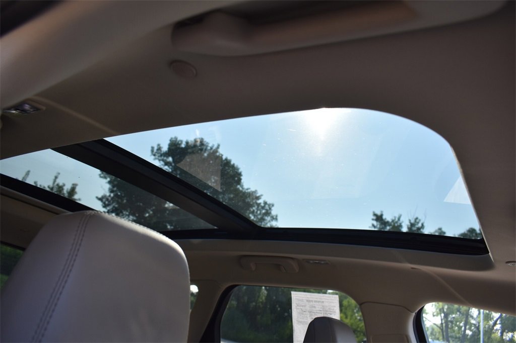 Used 2022 Lincoln Corsair AWD w/ Premium Package image 16