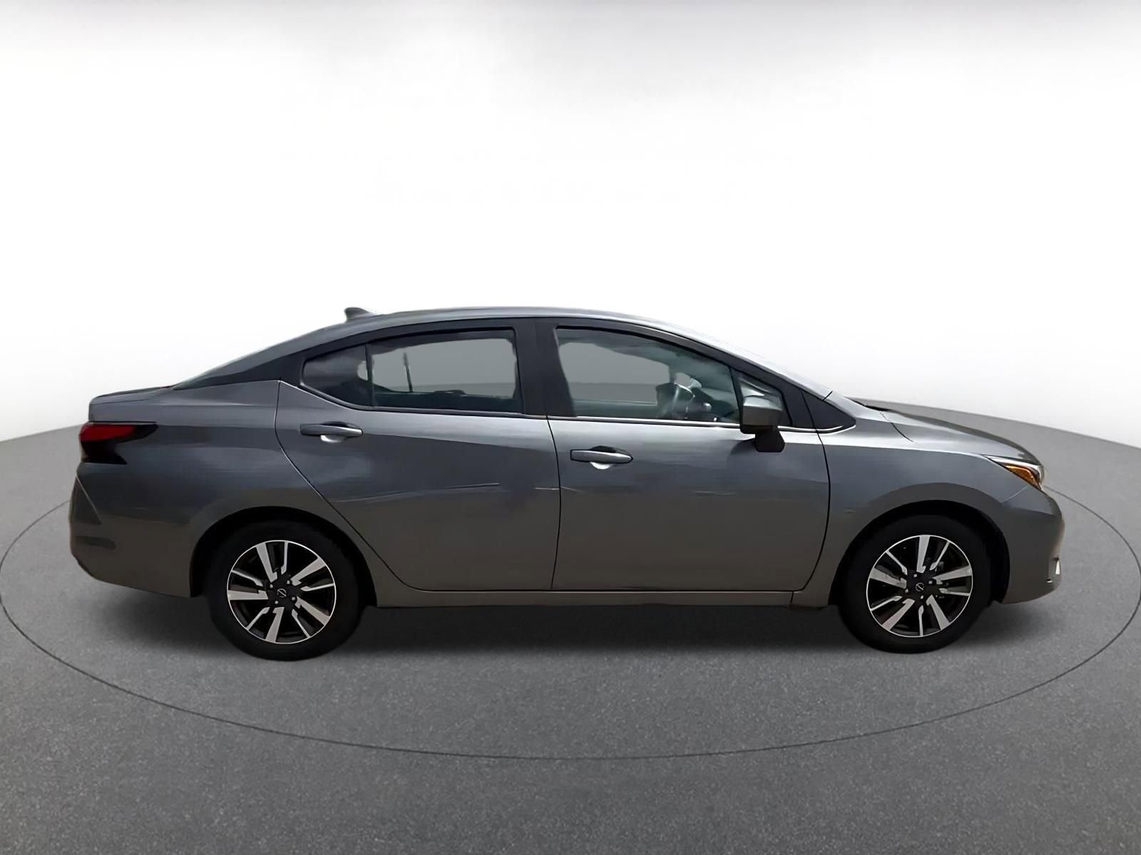 Used 2025 Nissan Versa SV FWD image 16