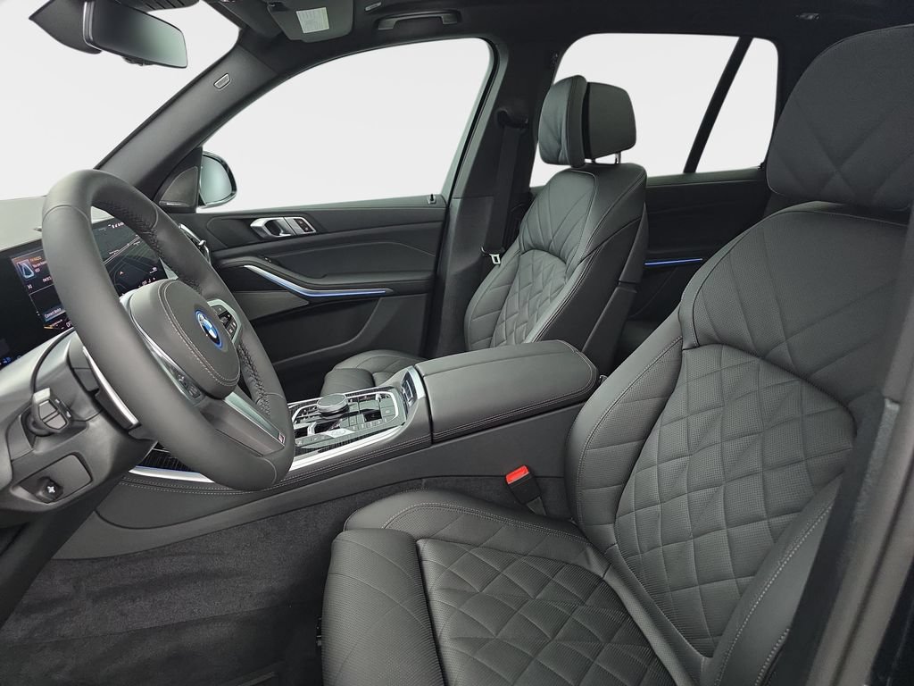 New 2026 BMW X5 xDrive50e w/ M Sport Package AWD/4WD image 15