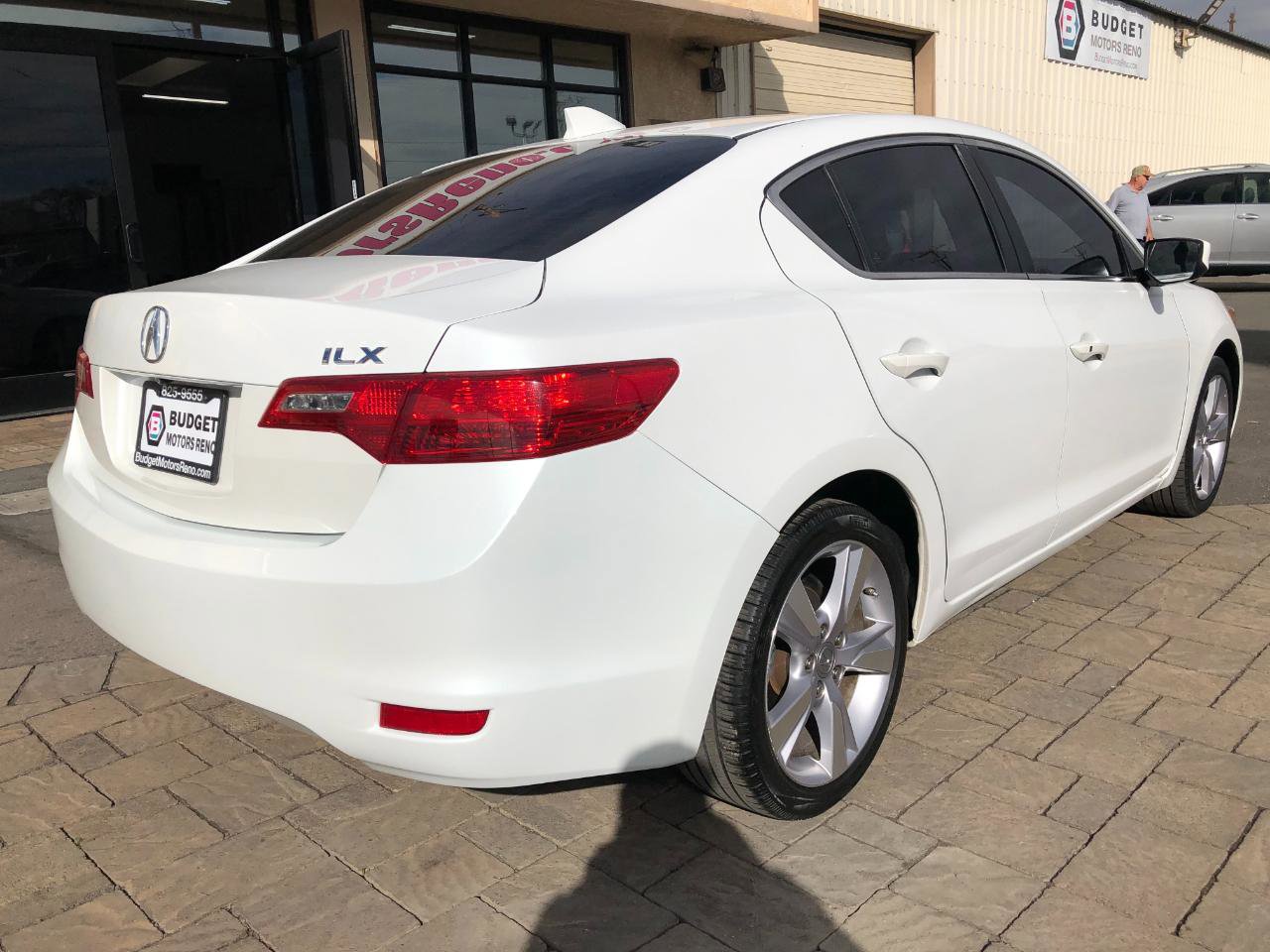 Used 2015 Acura ILX 5-Spd AT image 2