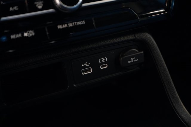 Used 2025 Honda Pilot Sport image 27