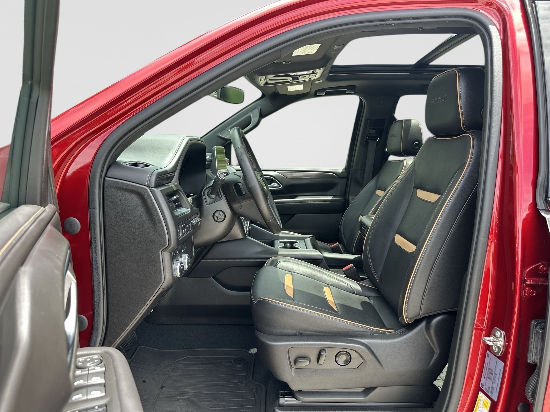 Certified 2021 GMC Yukon XL AT4 w/ AT4 Premium Package AWD/4WD image 20