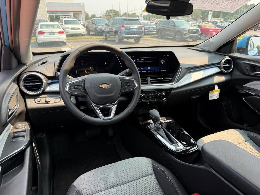 New 2026 Chevrolet Trax LT w/ Driver Confidence Package FWD image 15