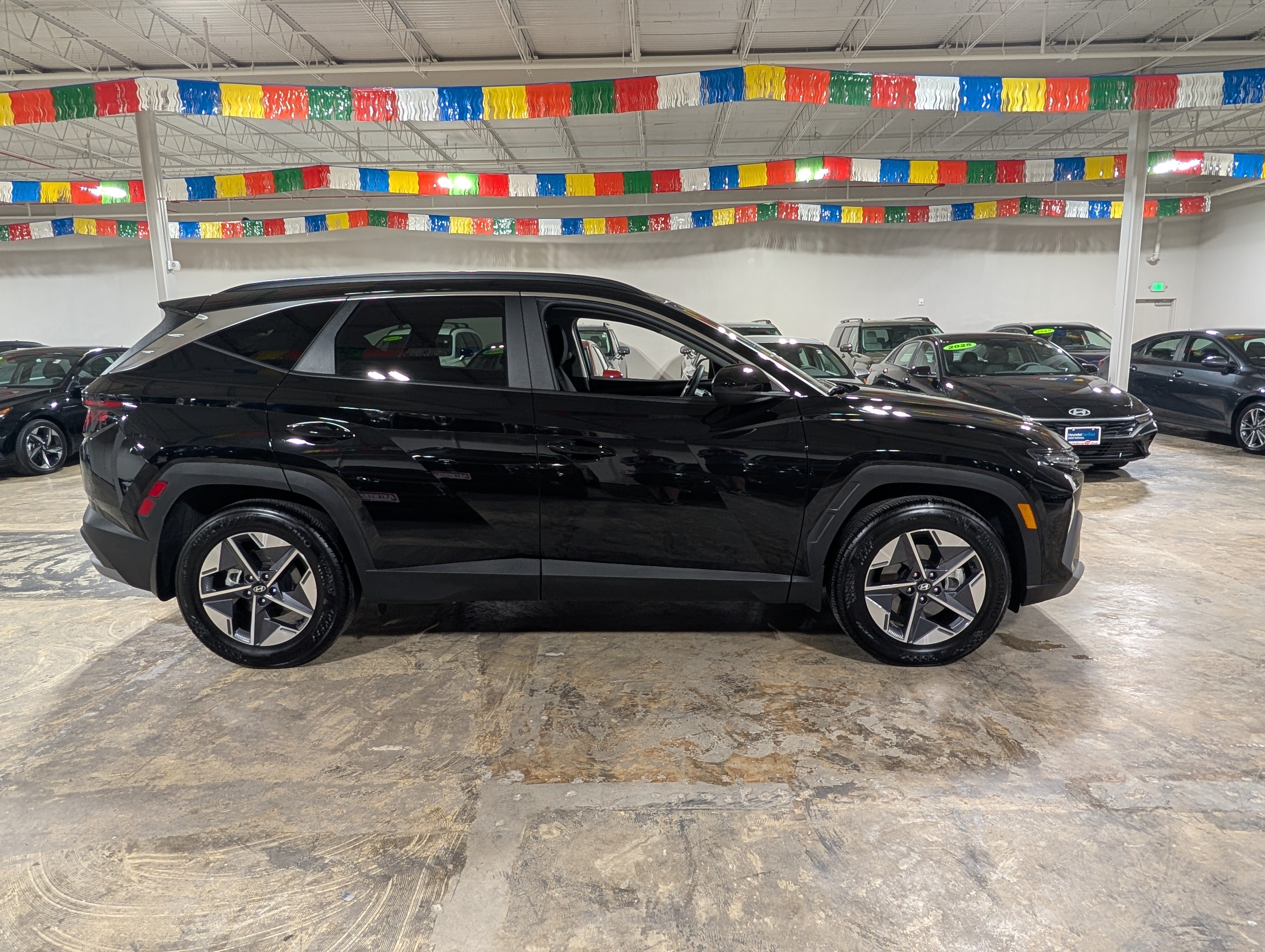 Used 2026 Hyundai Tucson SEL FWD image 2