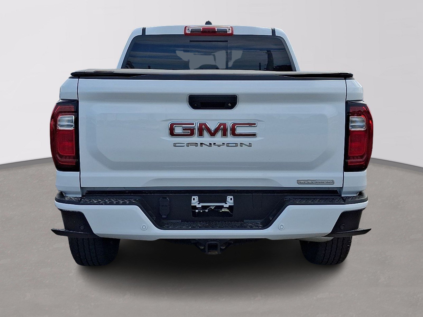 Used 2024 GMC Canyon Elevation w/ Elevation Premium Package AWD/4WD image 5