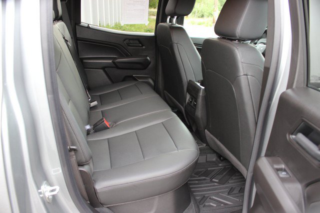 Used 2025 Chevrolet Colorado Trail Boss AWD/4WD image 16