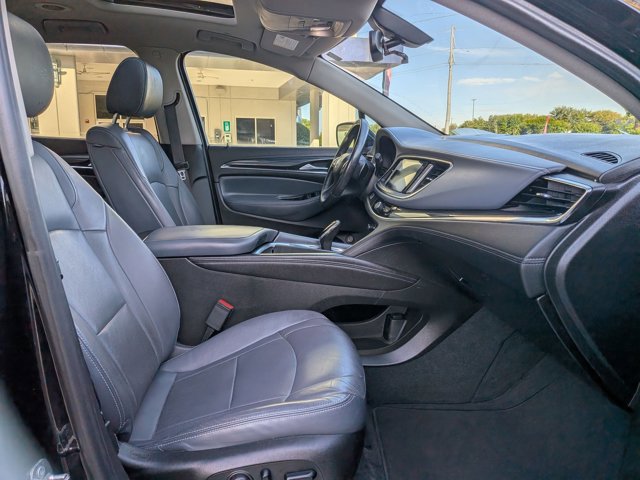 Used 2019 Buick Enclave Essence image 17