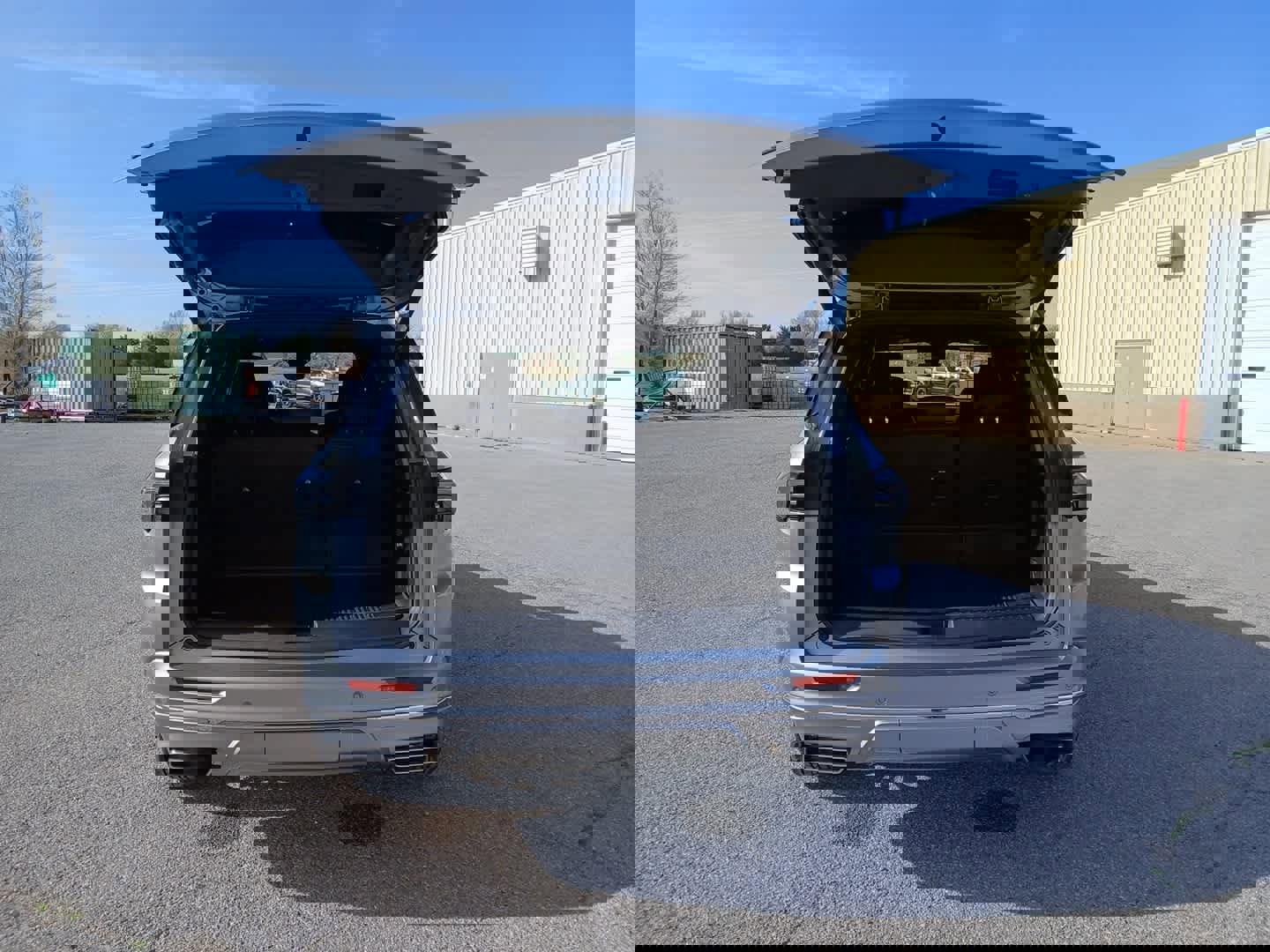 Used 2025 Buick Enclave Avenir w/ Super Cruise Package image 7