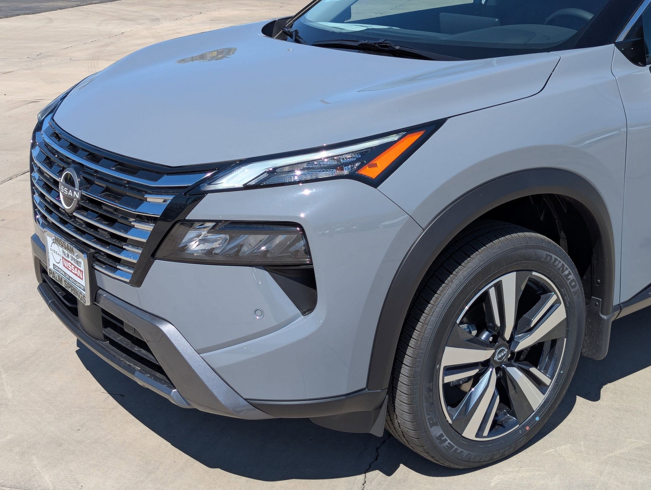 New 2025 Nissan Rogue SL image 8