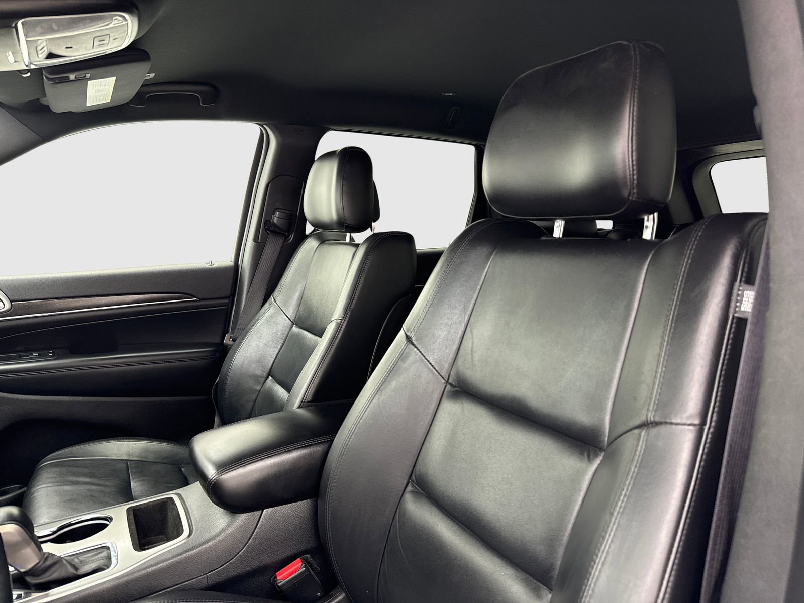 Used 2018 Jeep Grand Cherokee Limited RWD image 15