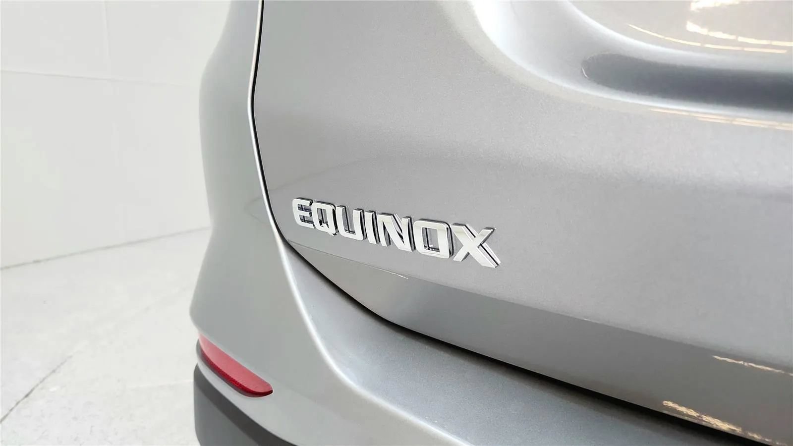 Used 2023 Chevrolet Equinox LS w/ LS Convenience Package FWD image 17