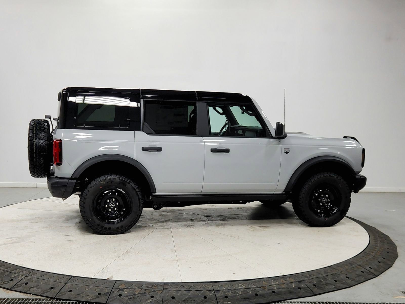New 2026 Ford Bronco Big Bend w/ Black Diamond Package AWD/4WD image 8