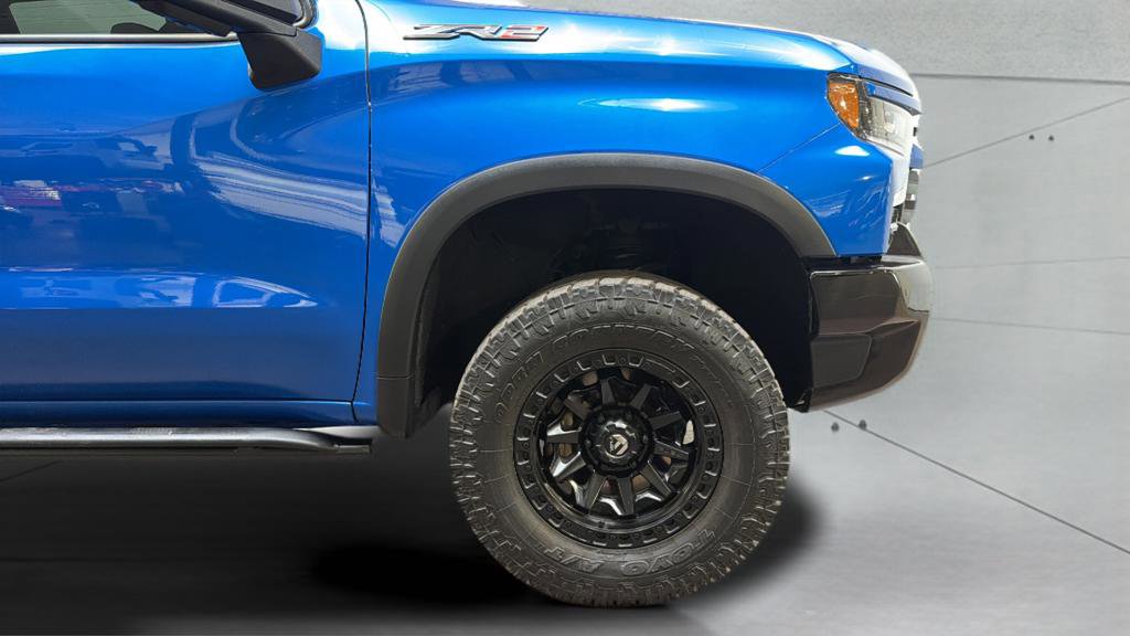 Used 2023 Chevrolet Silverado 1500 ZR2 image 34