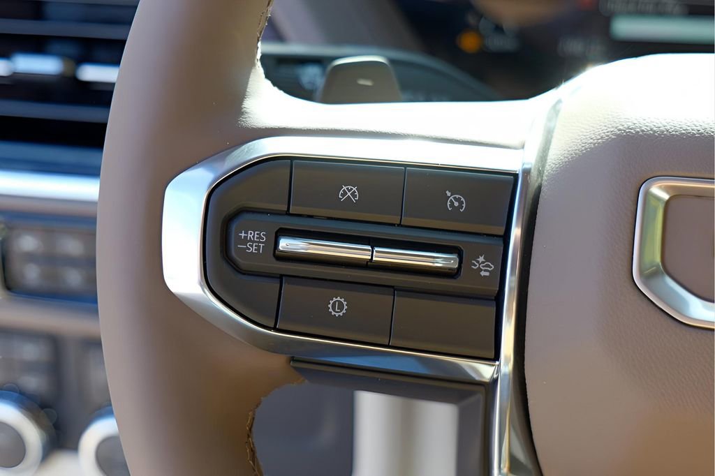 New 2026 GMC Yukon Denali w/ Sun & Power Step Package image 12